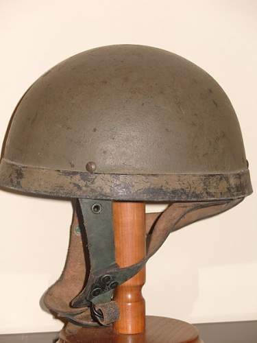 help with ww2 british airborne helmet