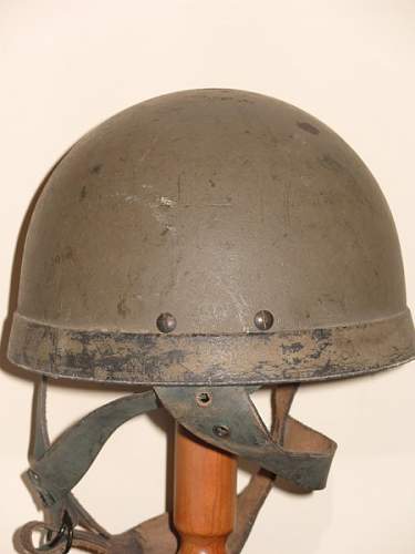 help with ww2 british airborne helmet