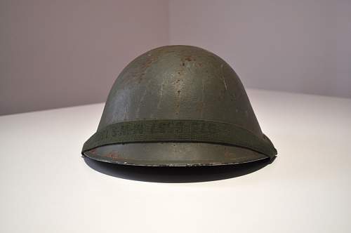 British Mark IV Mk4 &quot;Turtle&quot; helmet