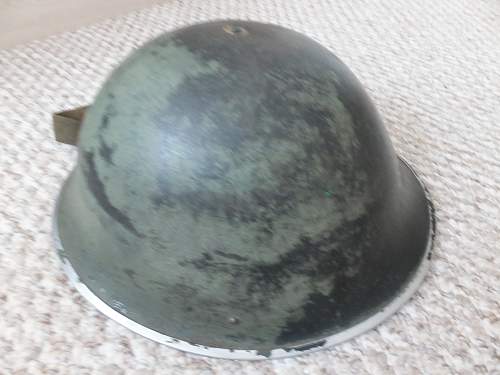 help identify these helmets please