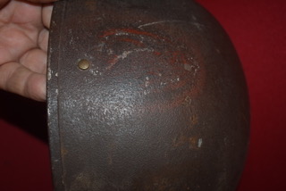 is this potentally a 7th armoured insignia on a helmet?