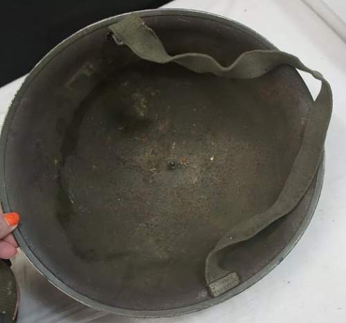 Unknown British MKIV helmet marking