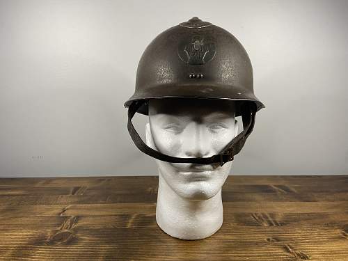 Guide for French Helmets 1914-1945