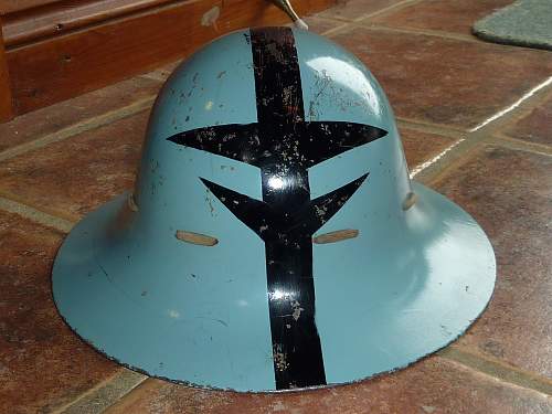 Civil defence / Zuckerman helmet.