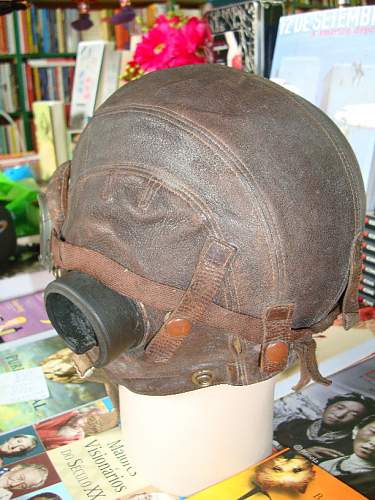 RAF Flying Helmet - Need Help