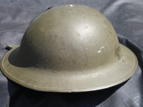 question for the expert on canadian ww2 helmet