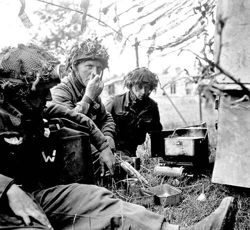 WW2 British &amp; Canadian Helmets, Crash, &amp; Helmets, Steel, Royal Armoured Corps.