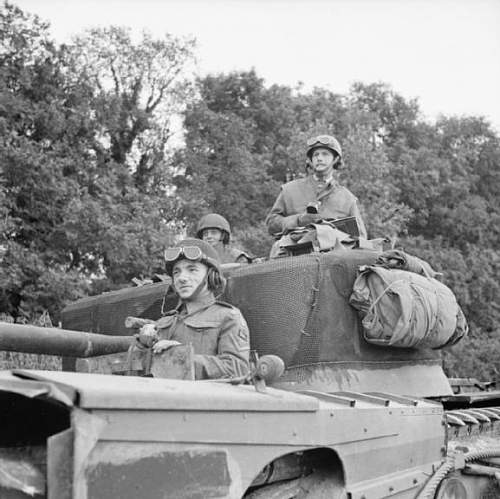 WW2 British &amp; Canadian Helmets, Crash, &amp; Helmets, Steel, Royal Armoured Corps.