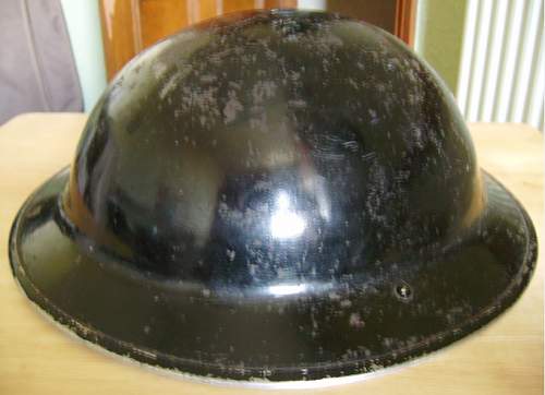 Civil defence helmet ?