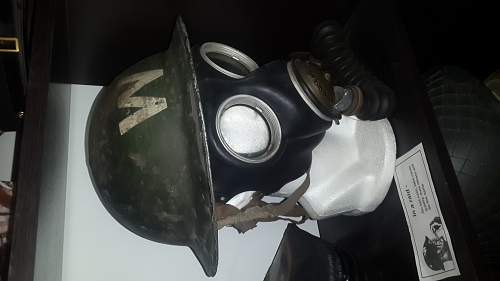 Ques Collection -- British MkII Air Raid Warden Helmet?