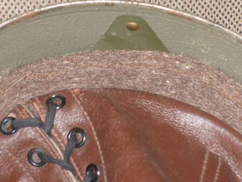 Need help to identify helmet, probably derivative from British paratrooper helmet