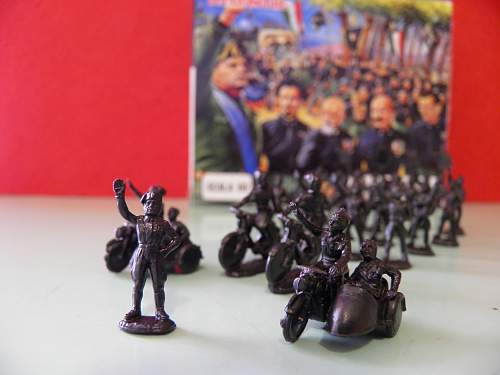 Italian Atlantic plastic soldiers