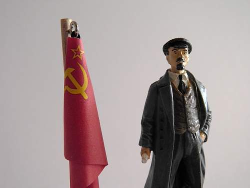 Vladimir Il'ich Ul'yanov (Lenin) figurine