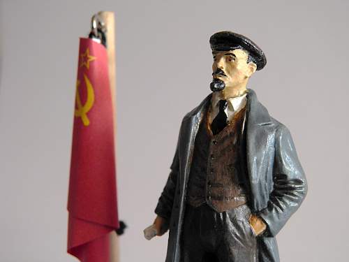 Vladimir Il'ich Ul'yanov (Lenin) figurine