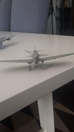 Model planes