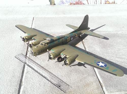 Die Cast B-17G &quot;A bit O' Lace&quot;