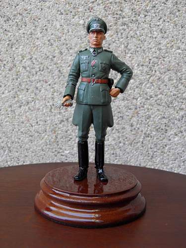 Tamiya 1/16  Wehrmacht  Officer