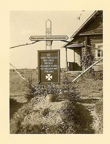 &quot;I once had a comrade&quot;. Photos of graves of German soldiers.