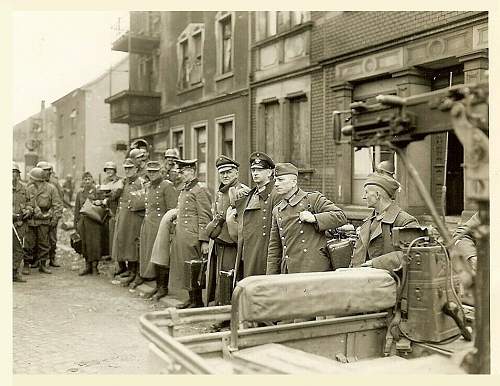 &quot;For you the war is over&quot;. Period photos of German POWs