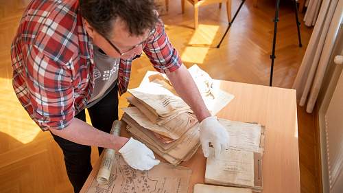 579 documents related to Gebirgs-Jäger-Regiment 206 found in a ventilation shaft in Hanko S. Finland