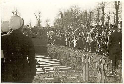 &quot;I once had a comrade&quot;. Photos of graves of German soldiers.