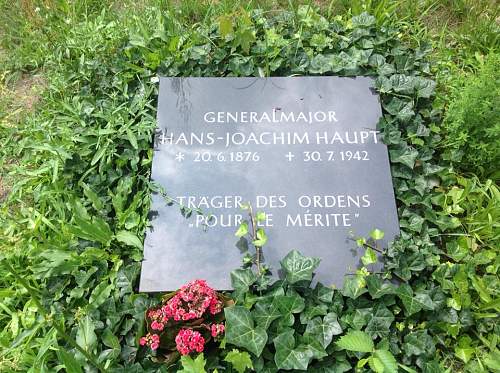 Photos of German soldier's graves in Berlin
