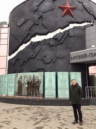 Tanks at the  Siege of Leningrad Museum, Kirovsk