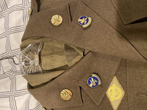 Army air Corp uniform. Need help finding what medals he earned