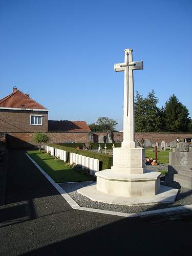 58 British and Allied airmen buried in the Chièvres Communal Cemetery ( Belgium ).