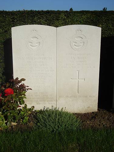 58 British and Allied airmen buried in the Chièvres Communal Cemetery ( Belgium ).