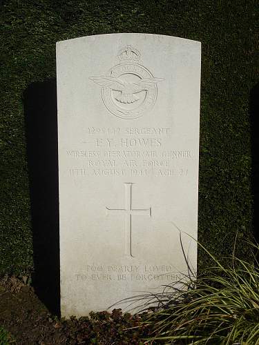 58 British and Allied airmen buried in the Chièvres Communal Cemetery ( Belgium ).