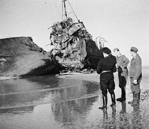 Dunkirk. Destroyed ship picture