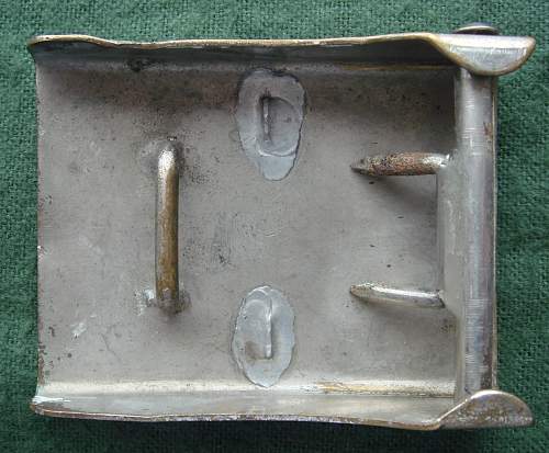 Very early DJ buckle with  split pin sigrune