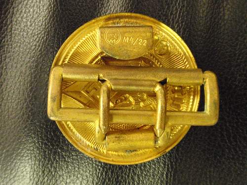 M4/22 youth buckle in gold?