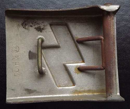 Two buckles DJ (RZM KH 24  Friedrich Linden  and small size with belt)