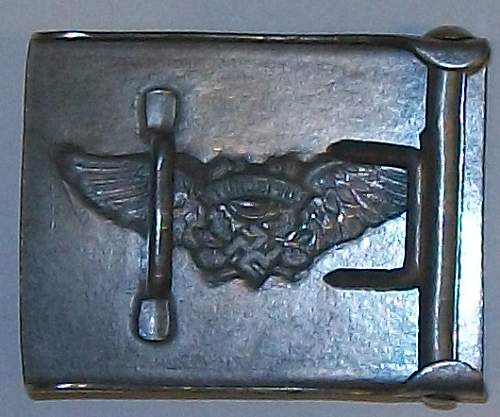 Fake HJ buckle from the original form ?