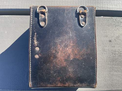 Assistance with leather ? Medical bag/pouch