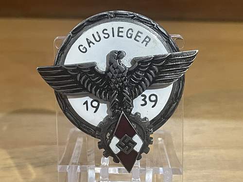 Assistance with 1939 Kreissieger and Gausieger Badges