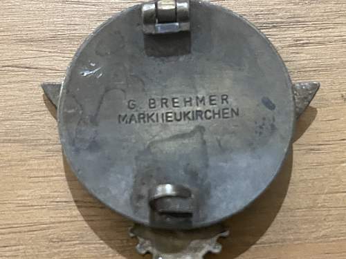 Assistance with 1939 Kreissieger and Gausieger Badges