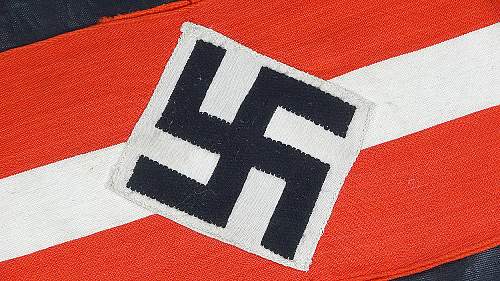 Hitler Youth Armband? Real or fake?