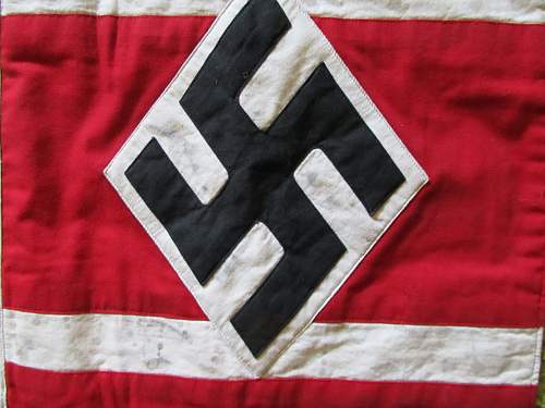 I need a specific  use  id.  Is this HJ small flag an encampment flag or how would it typically be used?