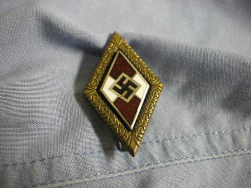 hitler youth badge in gold