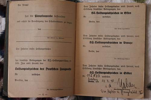 HJ leistungsbuch and schiesbuch issued to a boy in 1939/1940