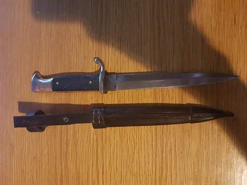 What is this knife/dagger?
