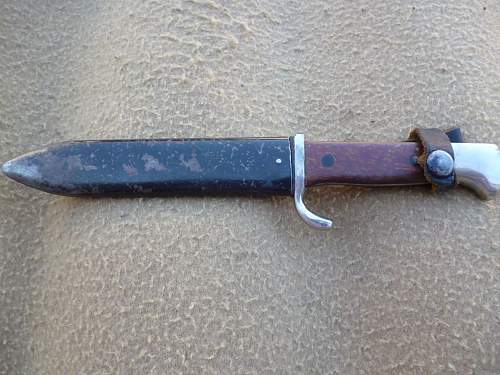 HJ knife 1938 with interesting grip plates..