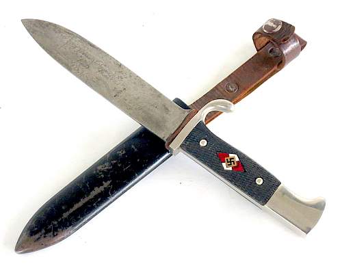 Very nice early no-ricasso, small diamond klass youth knife