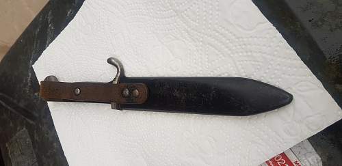 Been offered this dagger, can anyone help?