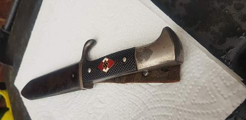 Been offered this dagger, can anyone help?