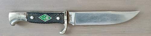 Post WW2 German Scouting / HJ Knife Transition Discussion
