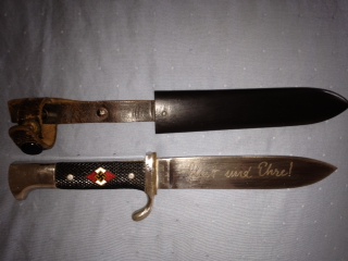 A dagger M 37 for leaders, manufacturer M 7/36, E. & F. Hörster, Solingen  Very good bright blade, the obverse with etched motto Blut und Ehre!  (Blood and Honour!), the reverse etched